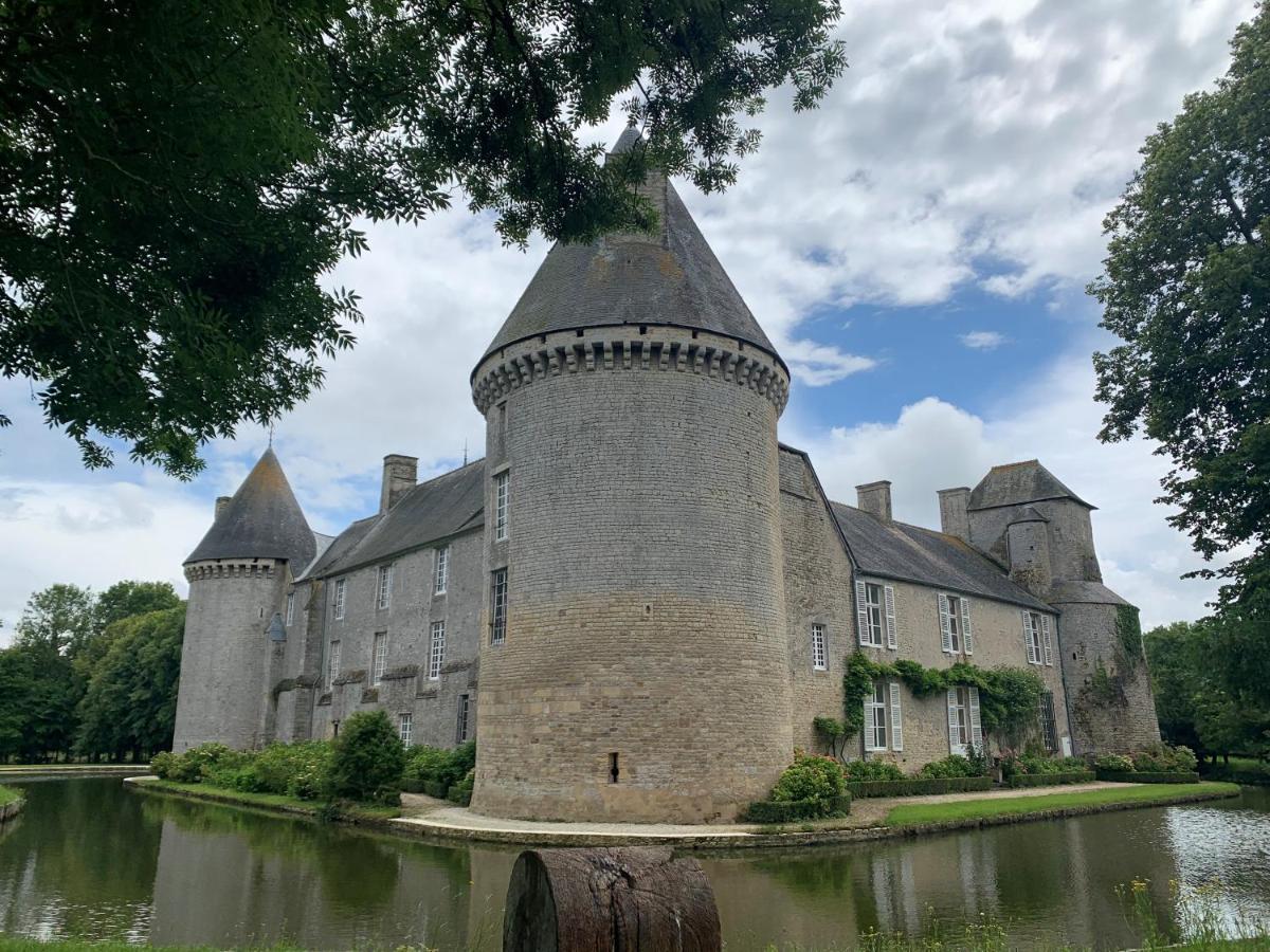 Gite "Au P'Tit Tourois" De Plain-Pied Tout Confort Avec Veranda Proche D'Omaha Beach Et De Bayeux Accueillant Les Animaux Εξωτερικό φωτογραφία